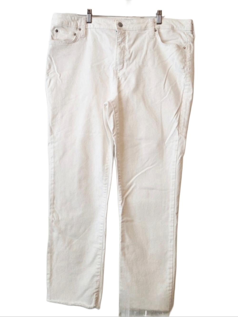 Crown & Ivy White Jeans